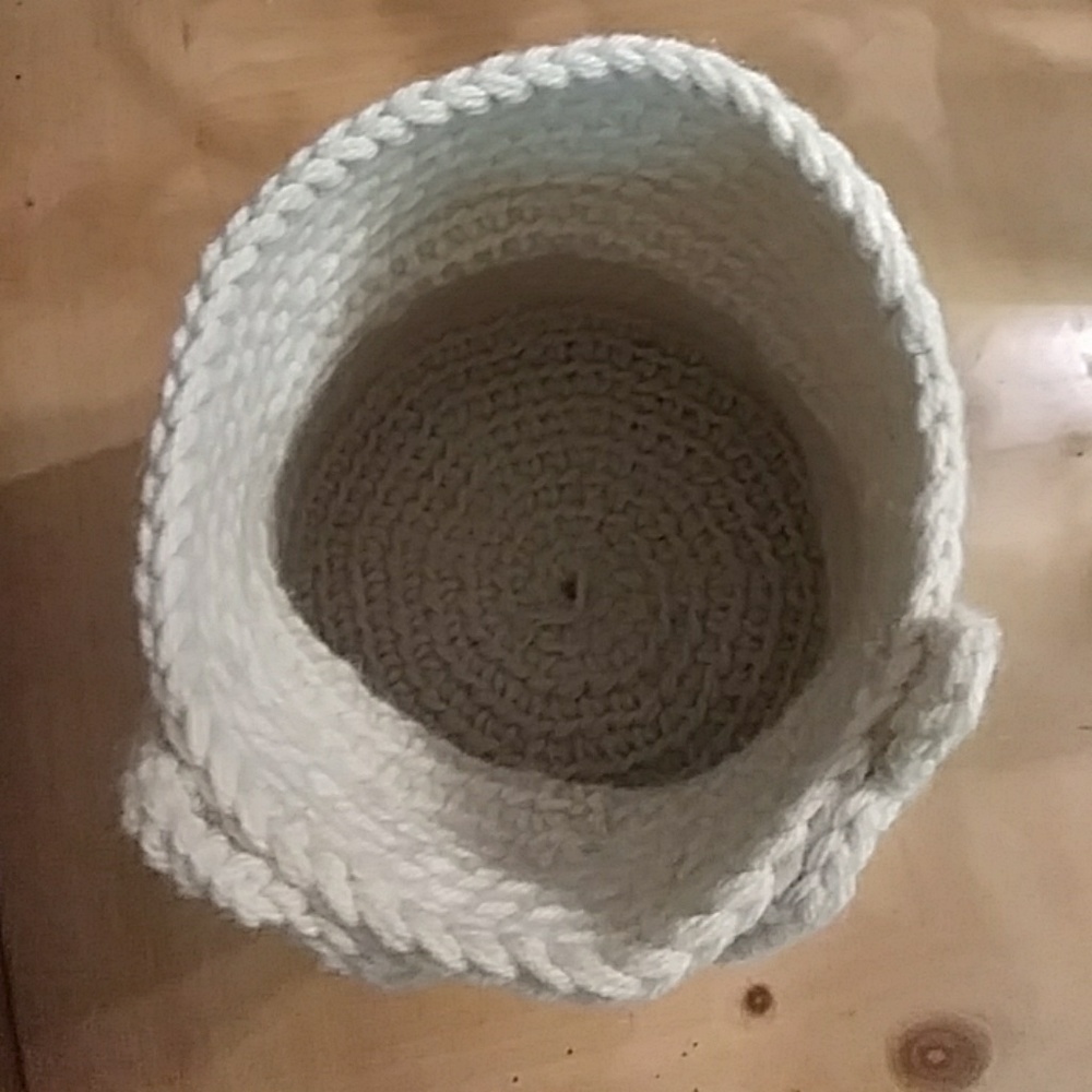 Owl crochet basket - Picture 2 of 4